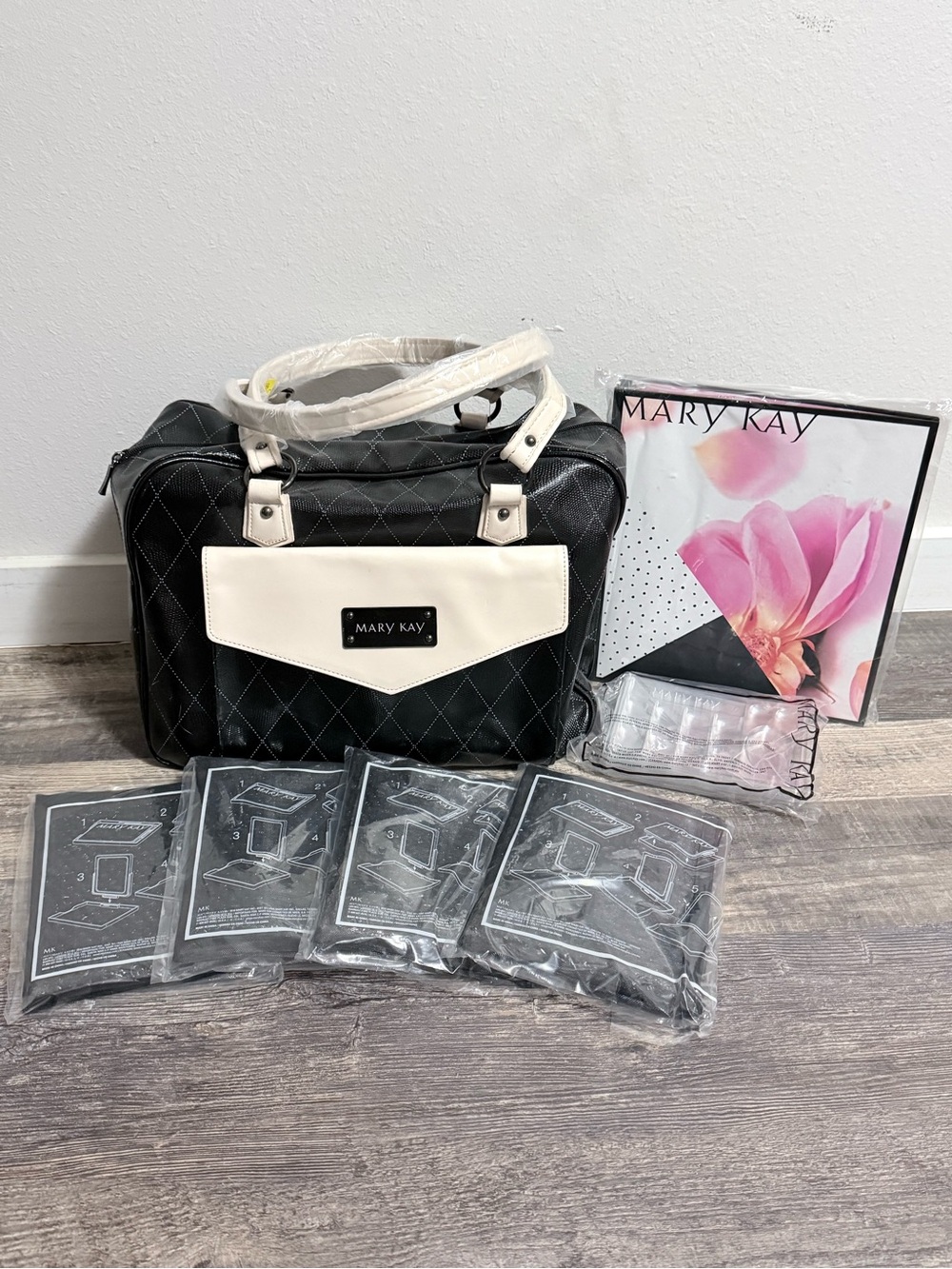 Mary Kay Black and White Quilted Cosmetic Organizer Bag